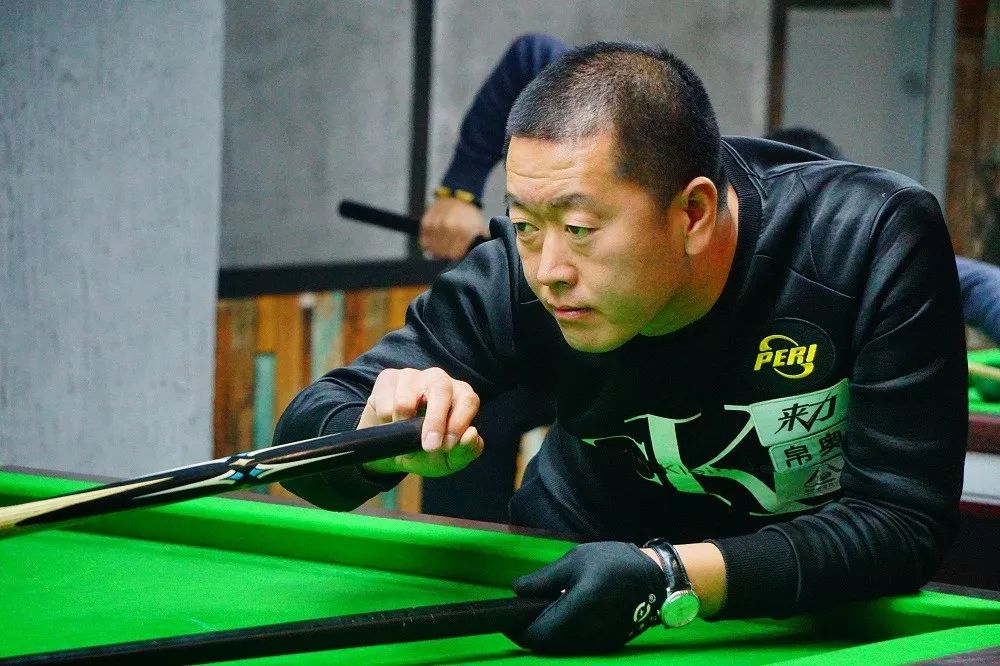 并且正手击 并且正手击